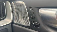 Volvo XC60 2.0 B5P Ultra Black Edition 5dr AWD Geartronic Petrol Estate